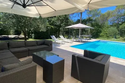 Image de Villa with private heated pool in a lovely domain, with climatisation, next Golf