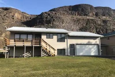 Image de Maison confortable et propre pour les familles!