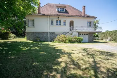 Maison de vacances à Payzac avec jardin