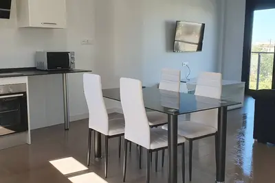 Image de Suitable. Jose 8 Km From Sevilla Next To The Nearby Station