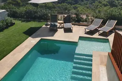 Image de Nouveau! ! Appartement de luxe Sa Tuna, piscine et superbe vue mer, à pied de la plage