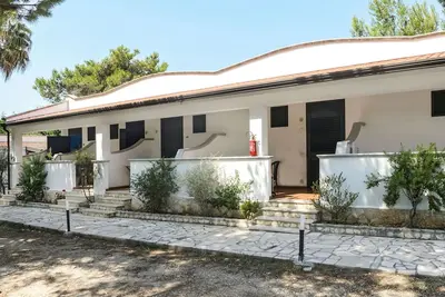 Appartement avec bain à remous, climatisation, piscine, Wifi, Tv, terrasse