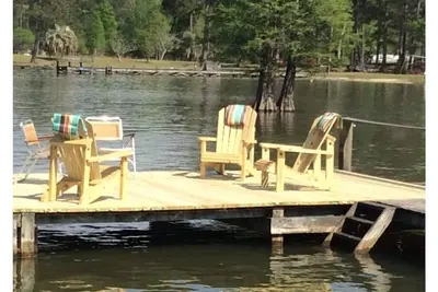 Image de Détendez-vous au Lakehouse avec un quai