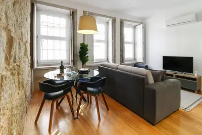 Image de Appartement Moderne Et TRÈS Bien SITUÉ