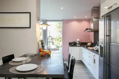 Image de Maison de ville avec jardin