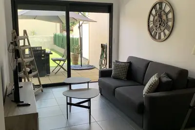 Image de T2 entièrement neuf, en Rez-de-Jardin, proche plage et Commerces