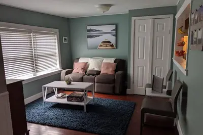 Sweet Downtown Home! !