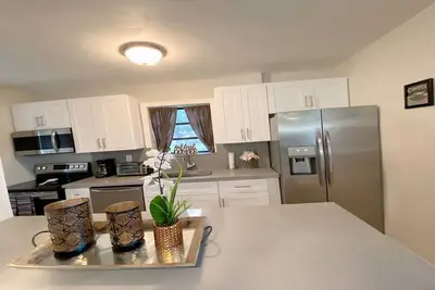 Image de Belle Maison! Vous Voulez Definitivement Rester Ici!