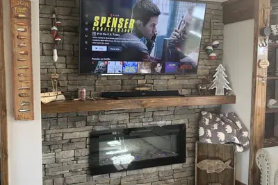 Image de Nouveau, nouveau, nouveau. Vues sur le lac et la cascade