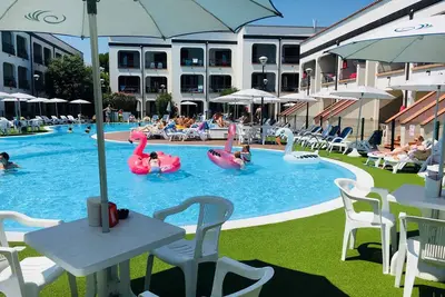 Image de Appartement de vacances avec piscine extérieure