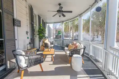 Image de Luxueux historique au sud de Broad Condo