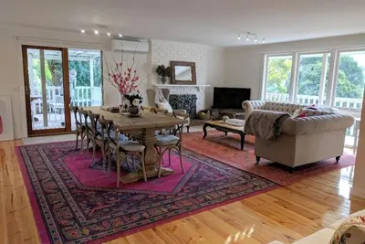 Kookaburra Cottage Mountain Views