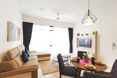 Image de Grand Medini Legoland (6pax) Wifi @ Jb City Home