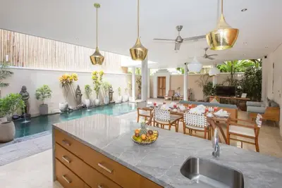 Image de 3bdr Family Villas avec piscine près de la plage de Kuta