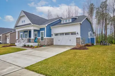 Image de 6br Luxury House 18208 w 4 bains et 3 suites * 14 personnes *