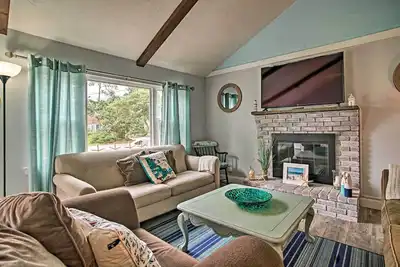 Image de Nouveau! Charmante maison avec terrasse + grill, à pied de la plage!