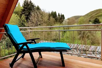 Image de Chalet confortable dans la ville médiévale Hunsrück Nat. parc