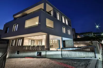 Image de Villa Trogir Palazio - Une spectaculaire villa de 7 chambres - 90 mètres de la mer et de la promenad