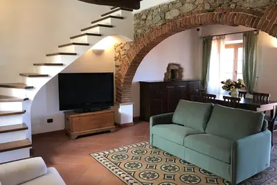 Image de By the Sea in the Midst of the Countryside