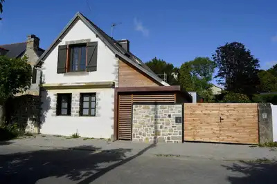 Image de A 90 m de la  plage de Morgat, maison entièrement rénovée  3 chambres rue calme