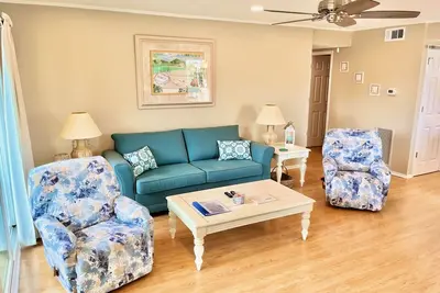 Image de Sandpiper Cove Condo 2094 / By Pool & Golf / Easy Walk to Private Beach