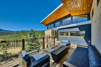Image de Caribou Ridge Luxury Home and Popular Wedding / Events Venue!