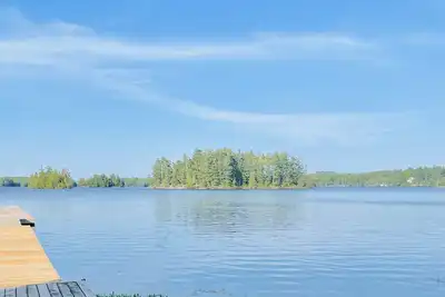 Image de Lily Pad Cabin on Charleston Lake