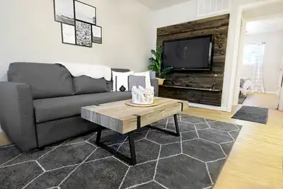 Image de 《L'Alcove Dallas》 Près du centre-ville✅ Vie nocturne amusante✅