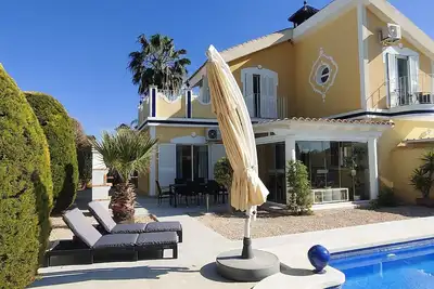 Image de Magnifique Villa Classico dans Country Club