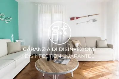 Image de Apartment with Wi-Fi, A/C, parking, swimming pool and garden