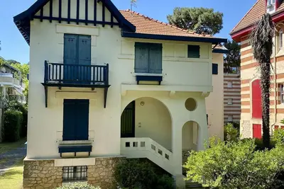 Image de Appartement cosy pour famille, avec parking et balcons privés