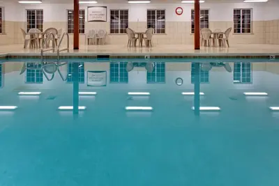 Image de Pool. Free Breakfast. Close to Midway Village Museum!