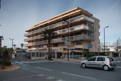 Image de Ref: Nic24: Location au Lavandou d'un beau T2  4 couchages tout équipé