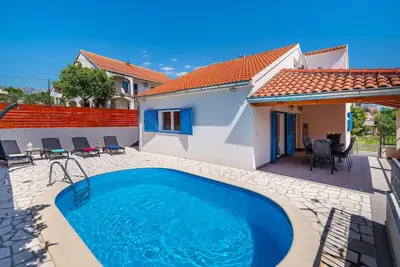 Image de Superbe maison de 2 chambres à.