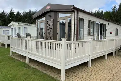 Image de Leaf Lane Luxury Lodge, offre un confort ultime pour jusqu'à 6 personnes