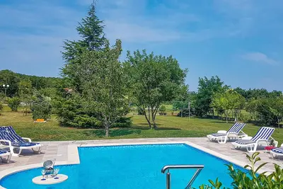 Image de Superbe maison à Labin avec WiFi