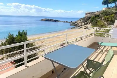 Image de V1CBeachfront apartment with parking and sea views