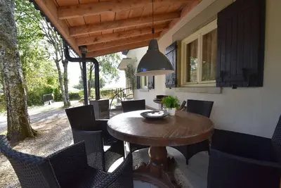 Image de Maison de vacances moderne avec jardin