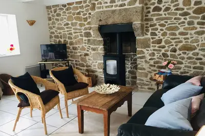 Image de Maison de Mahé ( à proximité de la mer à Kerlouan)