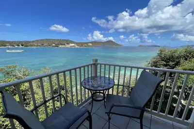 Image de Villa Sea Song - Waterfront - Private Unobstructed views!