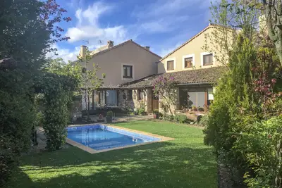 Image de La Casa Vieja - Maison de campagne avec style et charme de piscine! ! !