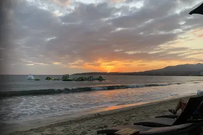 Image de Casa Fenix, piscine fraîche et à 5 minutes à pied de la plage