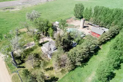 Image de Boulder Farmhouse with New Decor and Lovely Setting