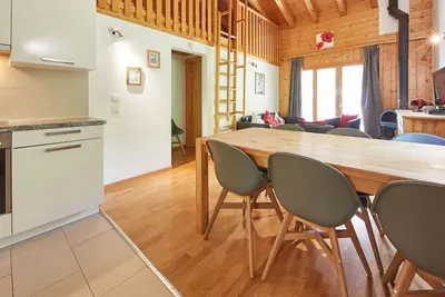 Image de Confortable appartement pour 8 personnes avec Wifi, Tv, balcon, animaux admis et parking
