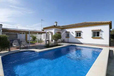 Image de Magnifique maison de vacances privée avec piscine privée, Wifi, Tv, terrasse et parking