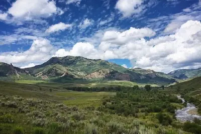 Image de Home Away From Home - Off-Grid Cabin - 14 miles into Gunnison National Forest