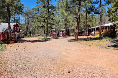 Image de Nouveau! Escapade familiale Pineview avec tyroliennes, grange de jeu, foyer et plus! ! !