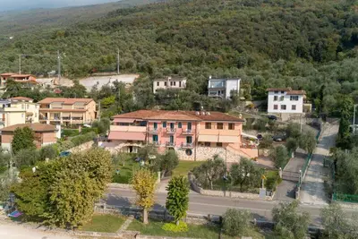 Image de Residence Villa Margherita Appartement de deux pièces avec balcon donnant sur le lac