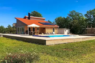 Image de Superbe maison à Löttorp avec sauna