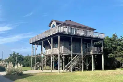 Image de 3 Bedroom 2. 5 Bath- Beautiful Oceanview Cottage 2 Minute Walk to Remote Beach.